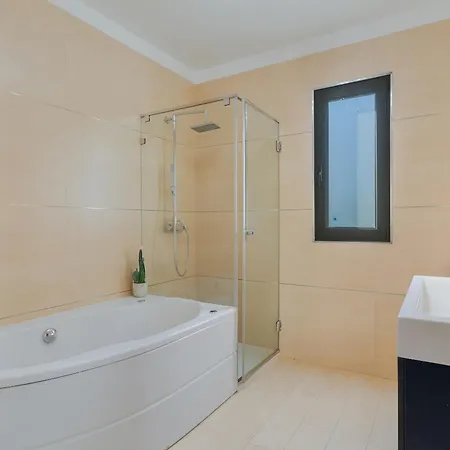 Countryside Charm House By Madeira בית נופש *