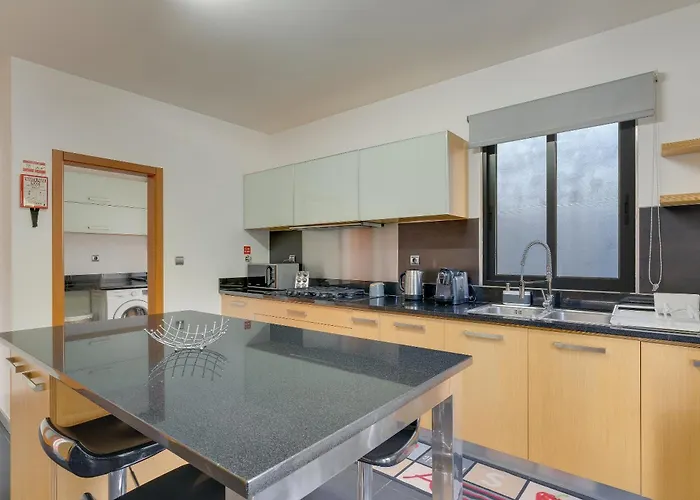 Countryside Charm House By Madeira * 卡马拉-德洛布什