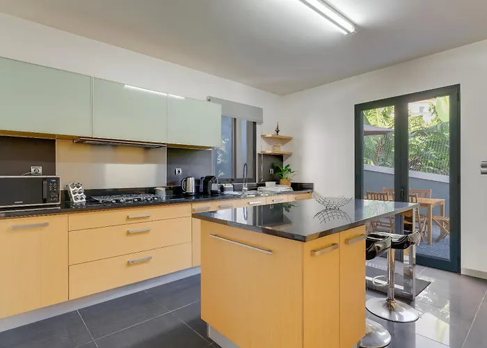 Countryside Charm House By Madeira 度假居